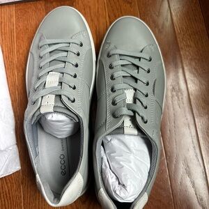 Ecco Kyle Dress Sneakers. Brand new in box. Size 43 EU / 9-9.5 US . Gray